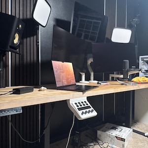 fashionluver97 added a photo of their purchase