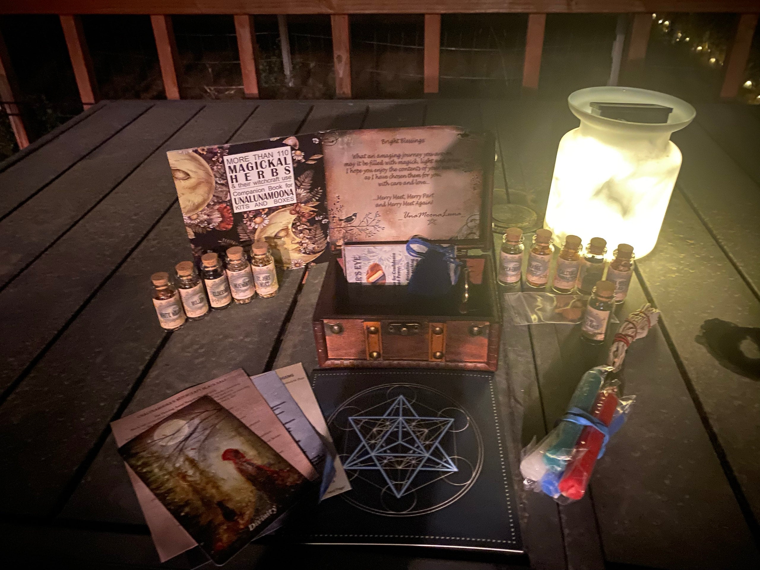 Witchcraft Kit, Apothecary kit Box with Wiccan Supplies, Witch Supplies Starter Kit, Altar Supplies for Witches