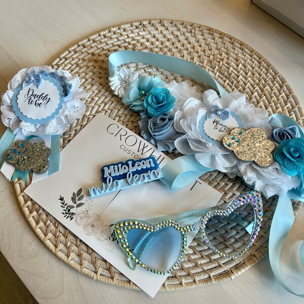 Baby Shower Mom To Be Sash e Badge in banda stagnata Daddy To Be Combo K, Baby Gender Reveal Party Gifts  15