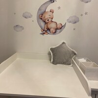 Wandtattoo Bär Auf Dem Mond – Süße Deko Fürs Kinderzimmer, Abziehbar & Rückstandsfrei
