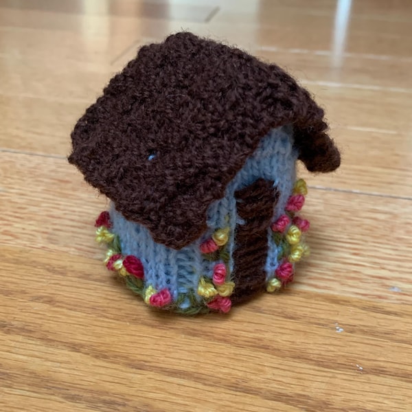 Small Knitted House. Knitting Home Decor Pattern. - Etsy