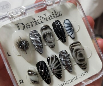 Custom Y2K Green Press On Nails, Dark Style Green Chrome Fake Nails | Darknailz