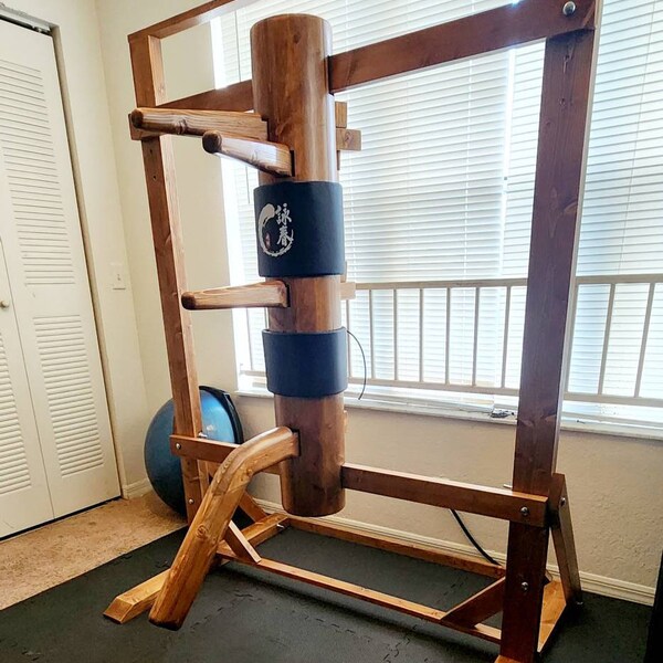 Mannequin De Bois Wing Chun – Base Fermée Pour Coin – Neuf Dans Son Emballage