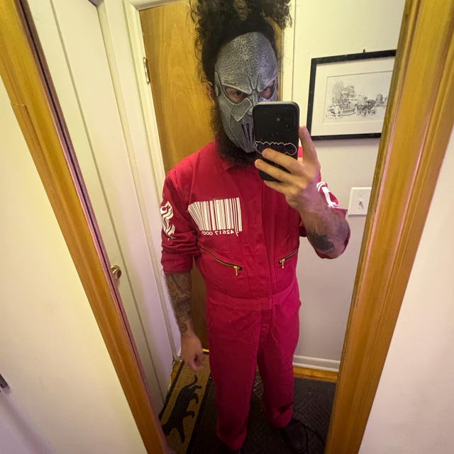 スリップノットをイメージした手作りのジャンプスーツ、ハロウィン