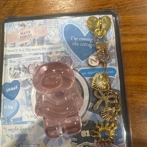 Zainab added a photo of their purchase