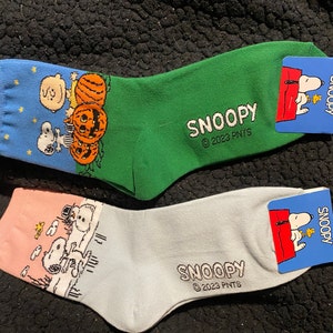 Snoopy&friends Peanuts Official Holiday Christmas Crew Socks Ultra Soft ...