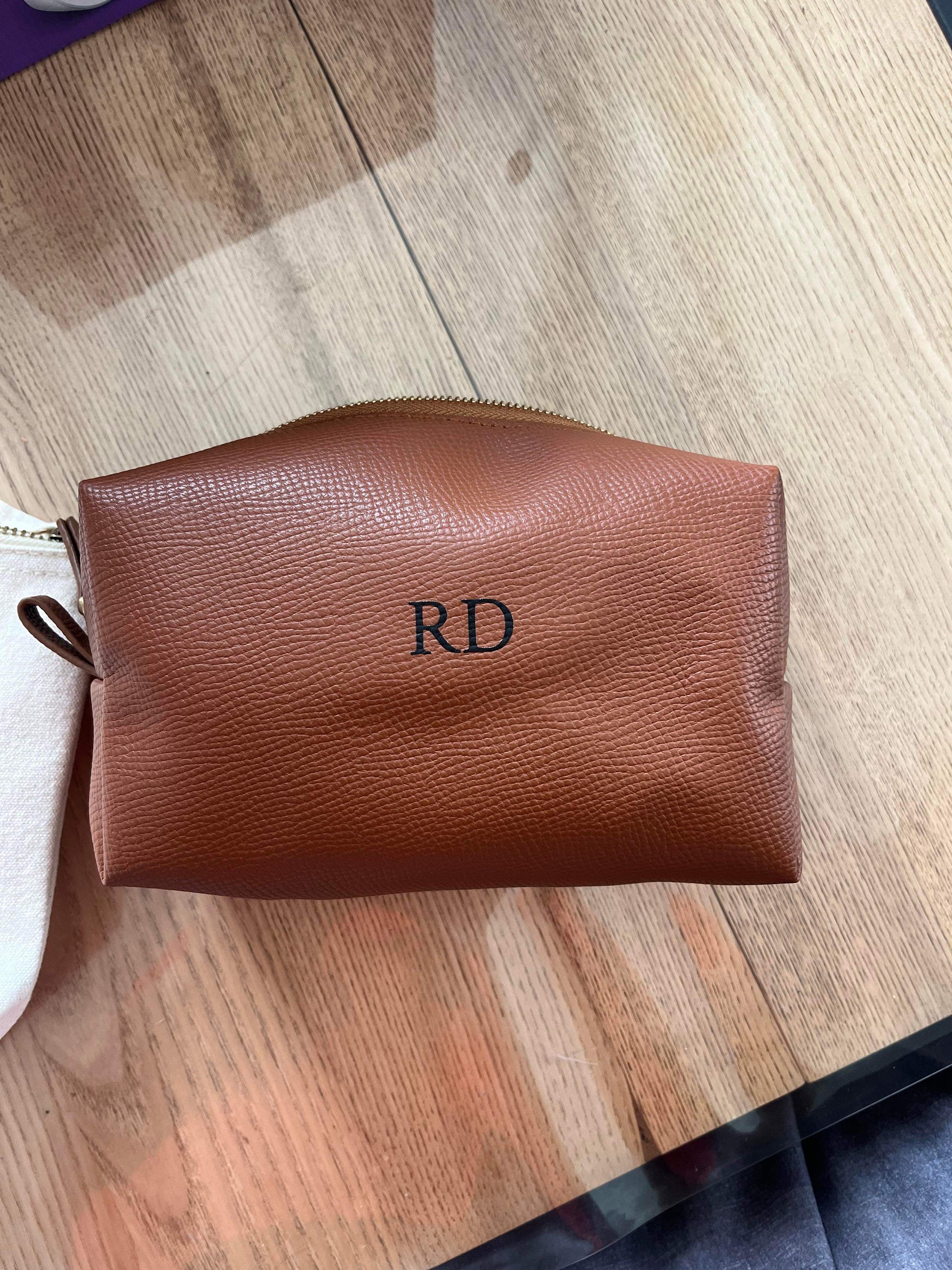 Personalized Bag for Men & Groomsmen : The Perfect Wedding Day Gift for the Modern Groom and his Squad
