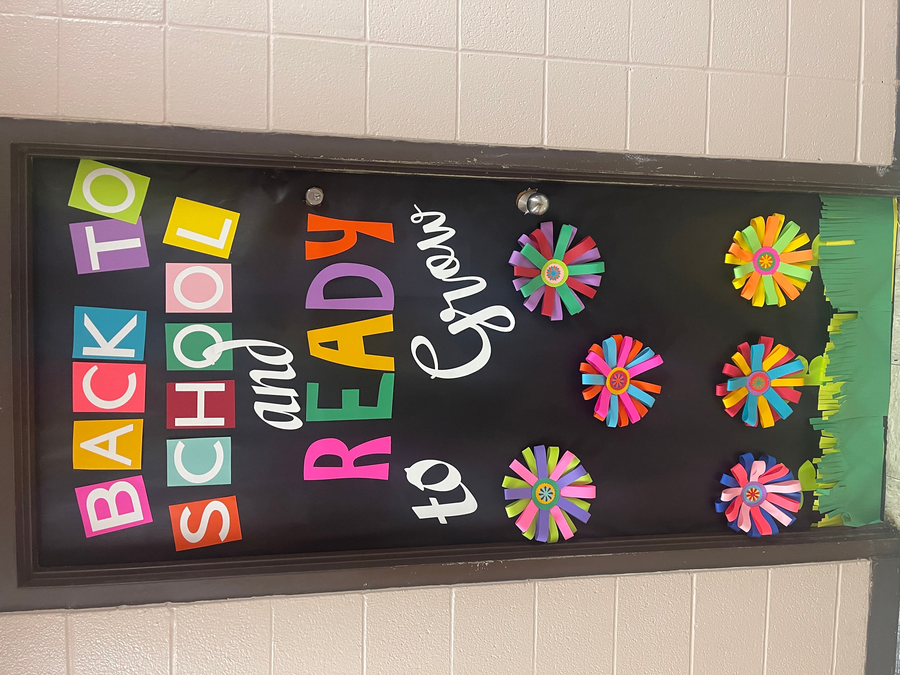 Teachers School Classroom Door Decoration Welcome back to school/ Flowers/ New Year/Cardstock/cutouts/Kit Decoration /Bulletin Board/