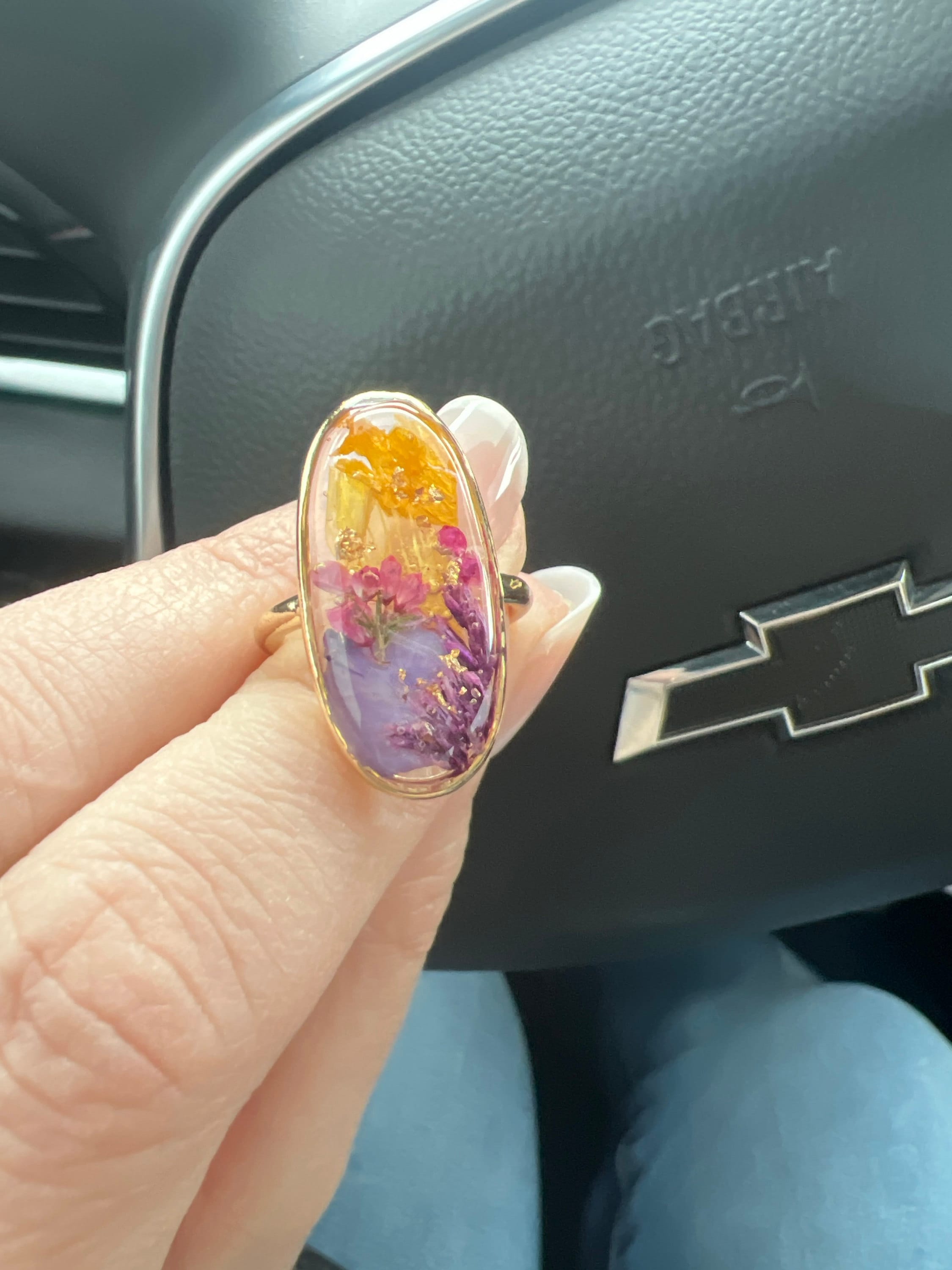 Personalized birth flower ring, birth month flower jewelry, personalized birthday gift for her, nature inspired ring, custom resin ring