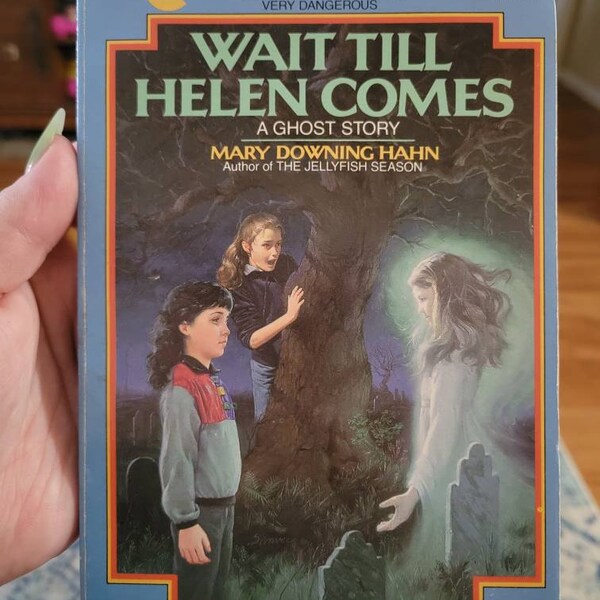 Twisted // R. L. Stine // Young Adult Horror // 1987 // Nostalgia - Etsy