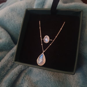 •SAGRADA• labradorite + silver necklace (18