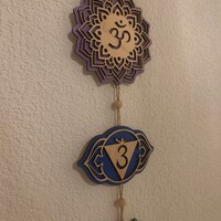 INFUNLY Mondphase-Kristallgitter Aus Holz Mit Blume-des-Lebens-Muster – Für Meditation & Wohn-Deko