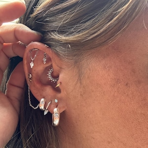Dainty F136 Titanium 16G Lena Screw Flat Back Vertical Helix Piercing Cartilage Stud Earring, Vertical rook piercing, hidden rook piercing