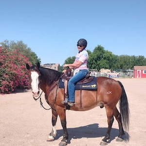Akelia added a photo of their purchase