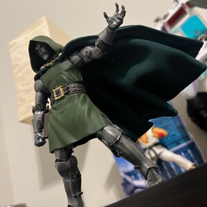1/12 Dr Doom Wired Cloak and Tunic Set for Marvel Legend or