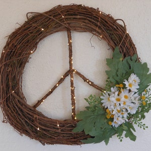 Summer Decor Succulent Peace Wreath Summer Wreath Plant Lover Gift Plant Mom Porch Decor Boho Succulent Lover Gift Peace Sign Wreath