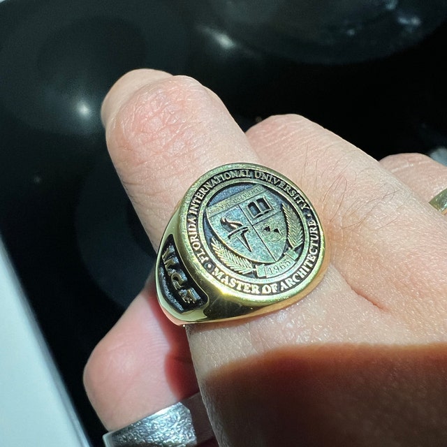 Harvard University Ring 2025