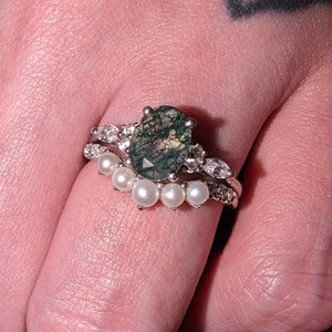 Karlee added a photo of their purchase