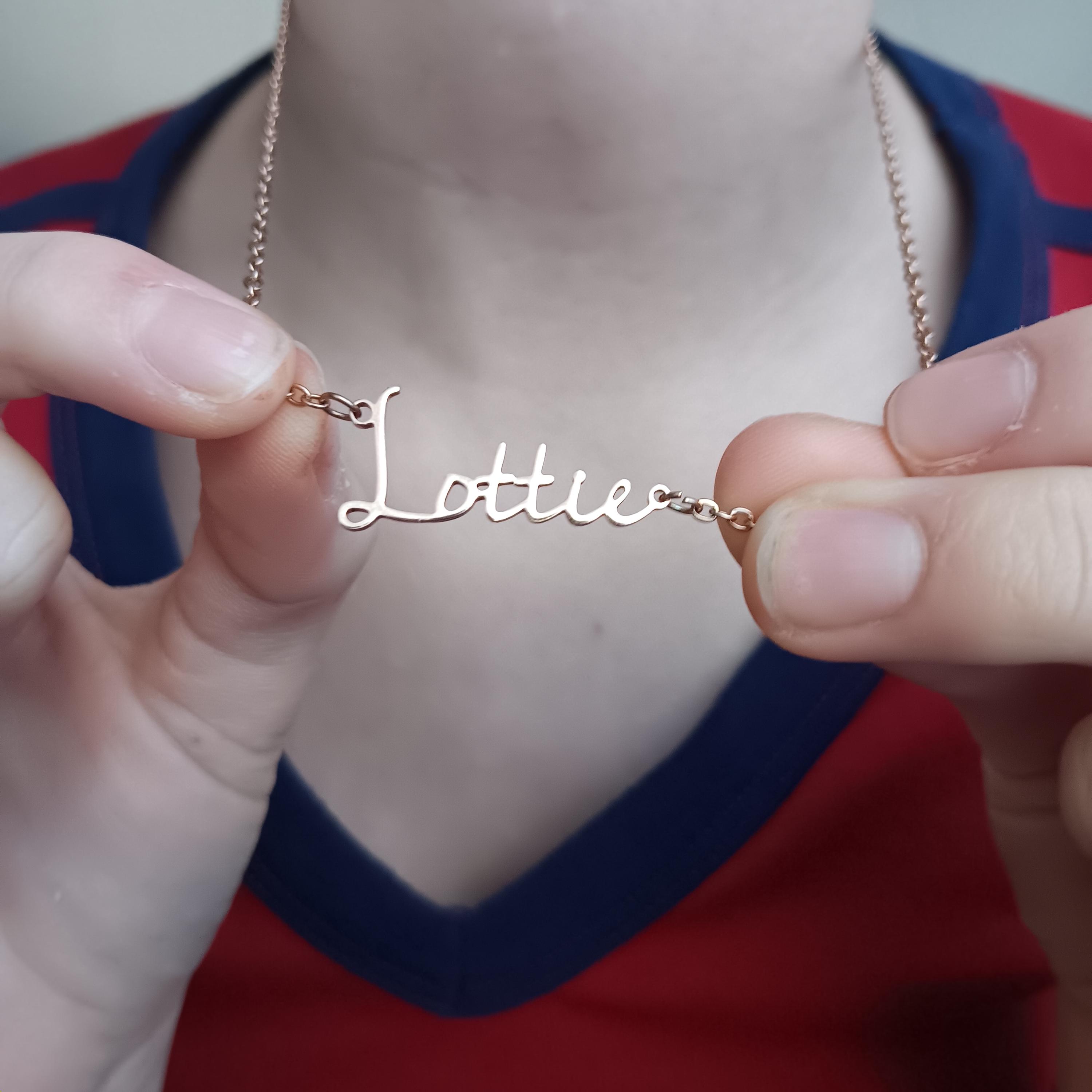 Namenskette Gold, Namensschild Halskette 14k Massivgold, Personalisierter Namensschmuck, Gold filled Name, Mama Halskette, Personalisierter Namensschmuck, AU20