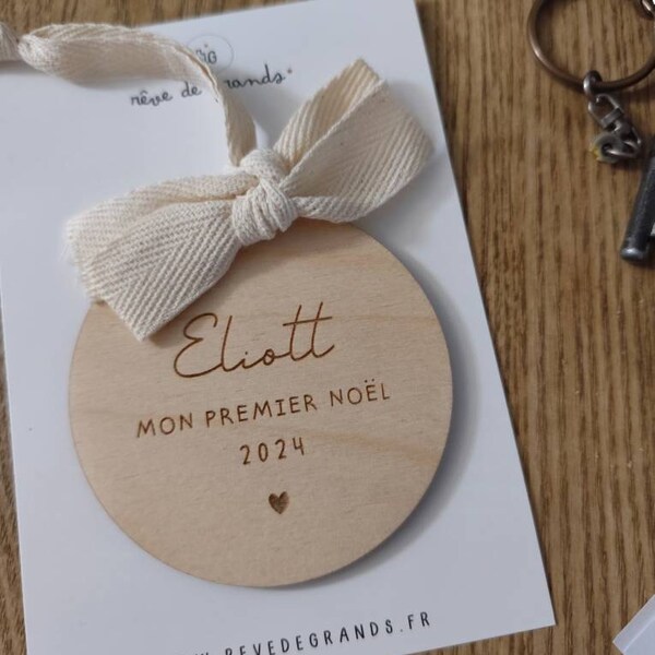 Cadre photo magnet personnalisé en bois - Maman, Mamie, Marraine, Nounou, Maîtresse main image 0