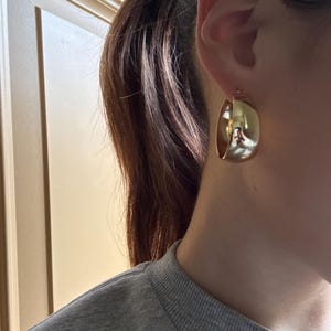 Hannah added a photo of their purchase