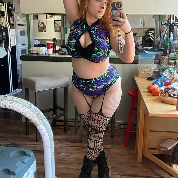 High Waist Siren Shorts in Scarab main image 0