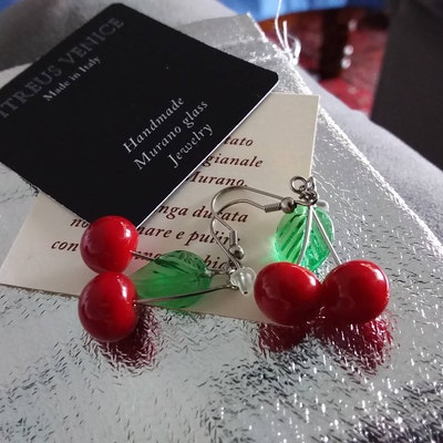 Orecchini pendenti 3D a forma di ciliegia in plastica, con frutto dolce, divertente, per donne e ragazze, con nappe, gioielli estetici, senza lobi forati, clip per le orecchie da donna