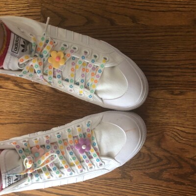 Flower Shoe Laces, Sneaker Lace With Flower Charms ONE PAIR - Etsy