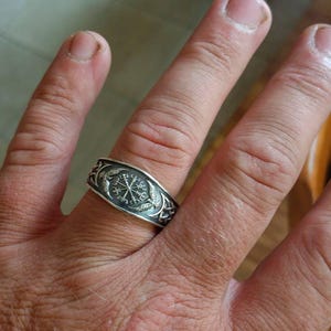 Sterling Vegvísir Wayfinder Statement Ring, Silver Viking Compass