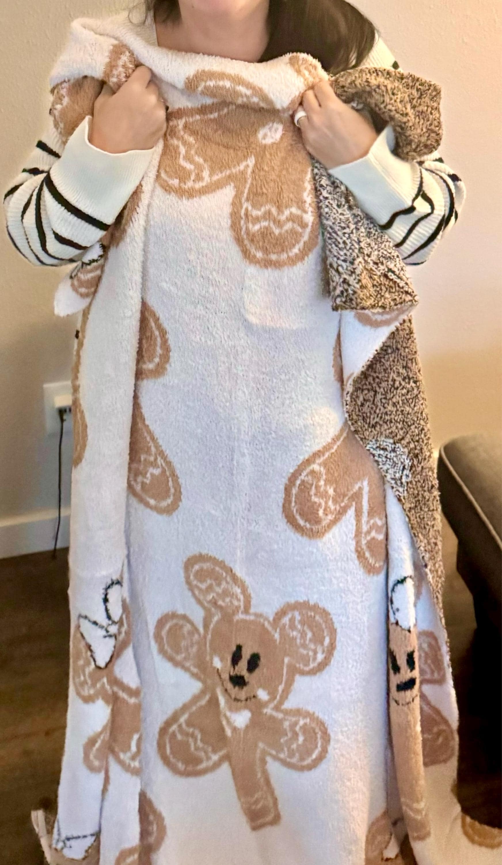 Ready To Ship: Magic Dreams Christmas Gingerbread Mouse Fuzzy Blanket | Holiday Soft Cozy Winter Throw | 60x70 | 100% Polyester Microfiber