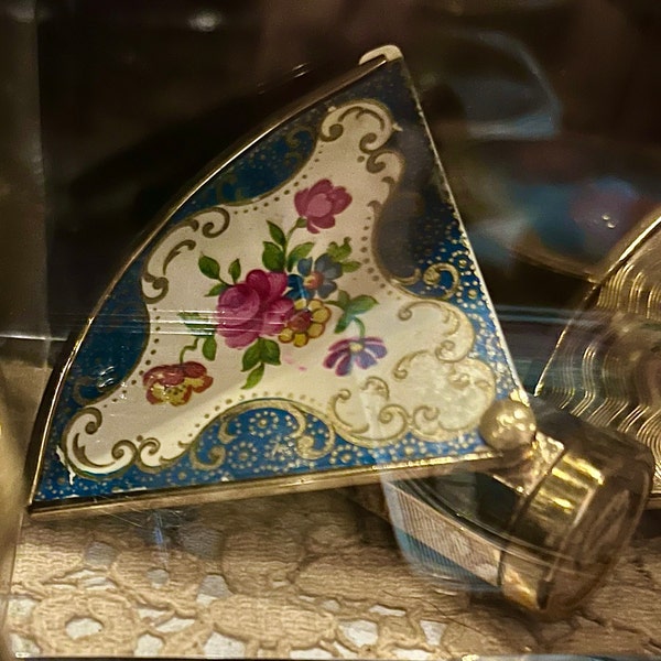 Vintage 1960s Stratton Tiger Lily Flower Enamel Convertible Powder ...