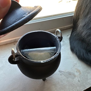 Jasmin added a photo of their purchase