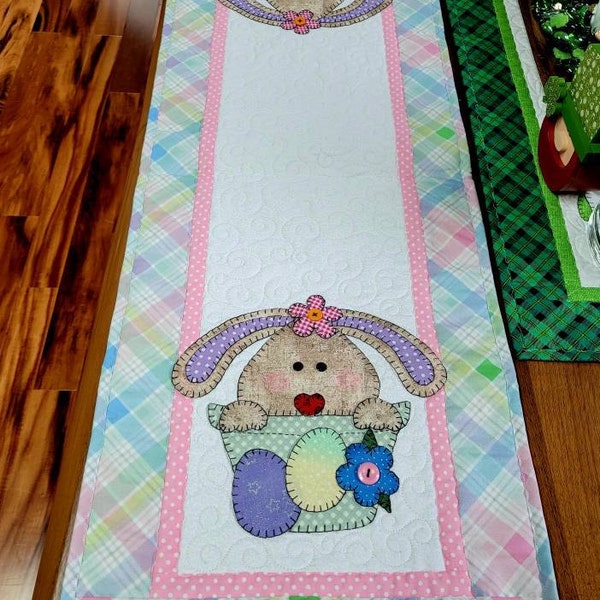 Beehive Applique Table Runner Pattern PDF Digital Download - Etsy