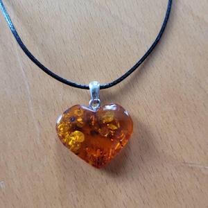 Ciondolo Cuore Resina Di Ambra Naturale - Dimora Degli Angeli