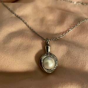 Brittany added a photo of their purchase