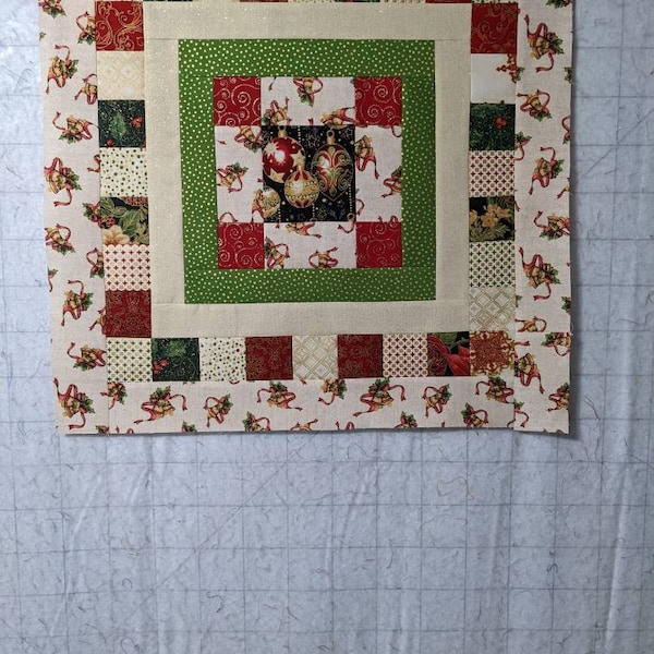 Simply Merry Tabletopper PDF Pattern, Quilted Christmas Tablerunner ...