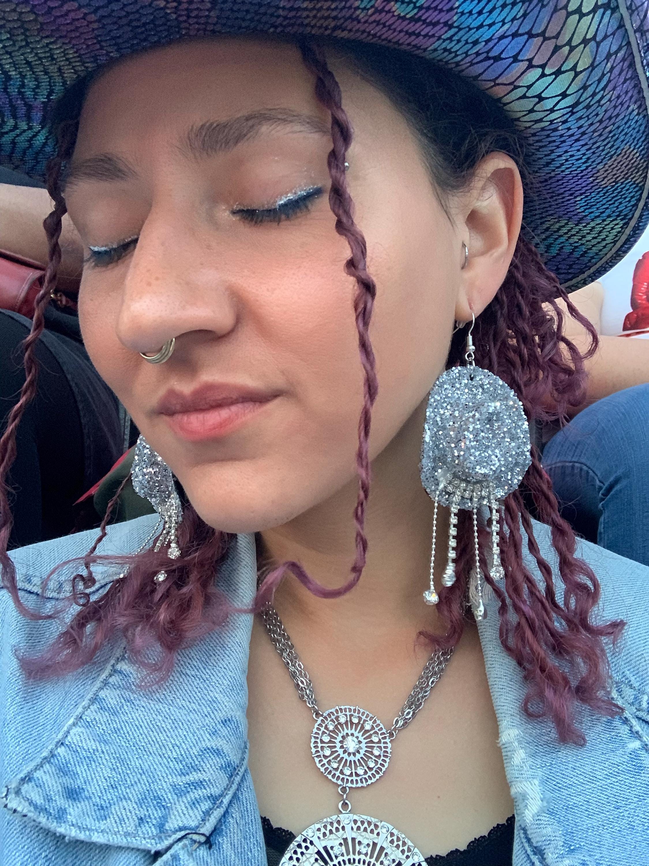 Disco Silver Rhinestone Fringe Cowgirl Silver Cowboy Dangling Earrings l Cowboy Dangling Earrings l Hypoallergenic Earring l Glitter Silver