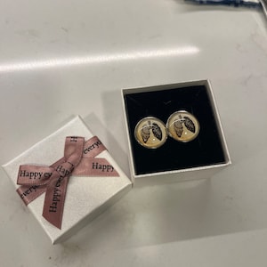 Lee added a photo of their purchase