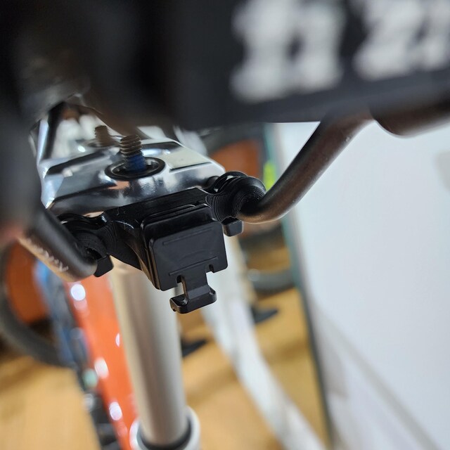 Trek Bontrager Flare RT サドルレールマウント、3Dプリント製自転車