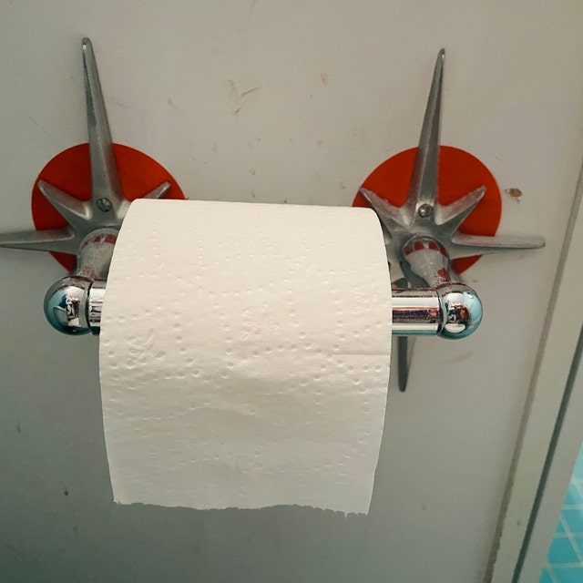 DIY Toilet Paper Holder - DIY Danielle®
