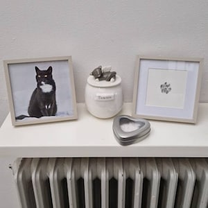 Sanne added a photo of their purchase