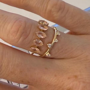 Peach Morganite Ring / Pink Sapphire Ring / Solid Gold Multi Stone Ring / Oval Morganite Statement Ring / Dainty Ring for Women Gift for Her