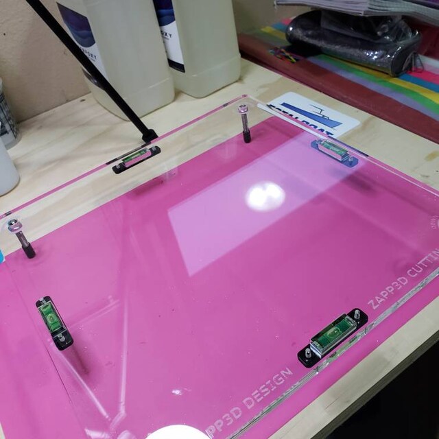 Jeezfee Large Leveling Table for Resin - Adjustable 20 Resin Leveling  Board for Precise Results in Resin 3D Printer, Painting, and Acrylic  Pouring