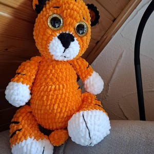 Jasmin added a photo of their purchase