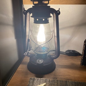 12Vmonster Vintage Rustic Accent Old Fashioned Electric Lantern Oil Lamp with Edison LED Bulb Bronze Rust Finish Nightstand Desk Table Lamps for