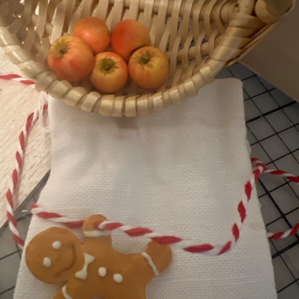 Watermelon 1/6 Scale Food, A Slice of Watermelon, Dollhouse Miniatures ...