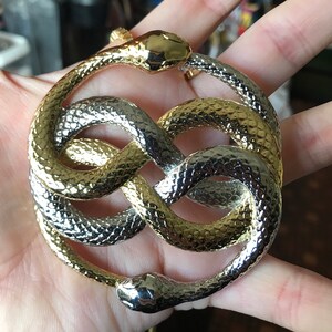 Auryn Pendant Medallion Necklace - Etsy