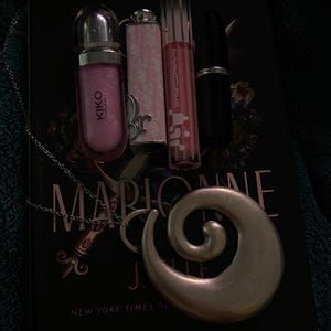 Faria added a photo of their purchase