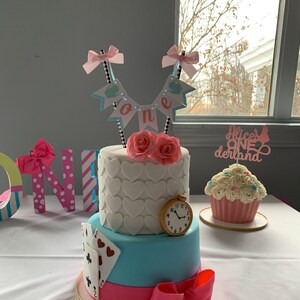 Alice Au Pays Des Merveilles Gateau Topper Decorations Etsy