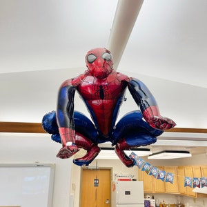 Ballon Géant Spiderman AirWalkers pour l'anniversaire de votre